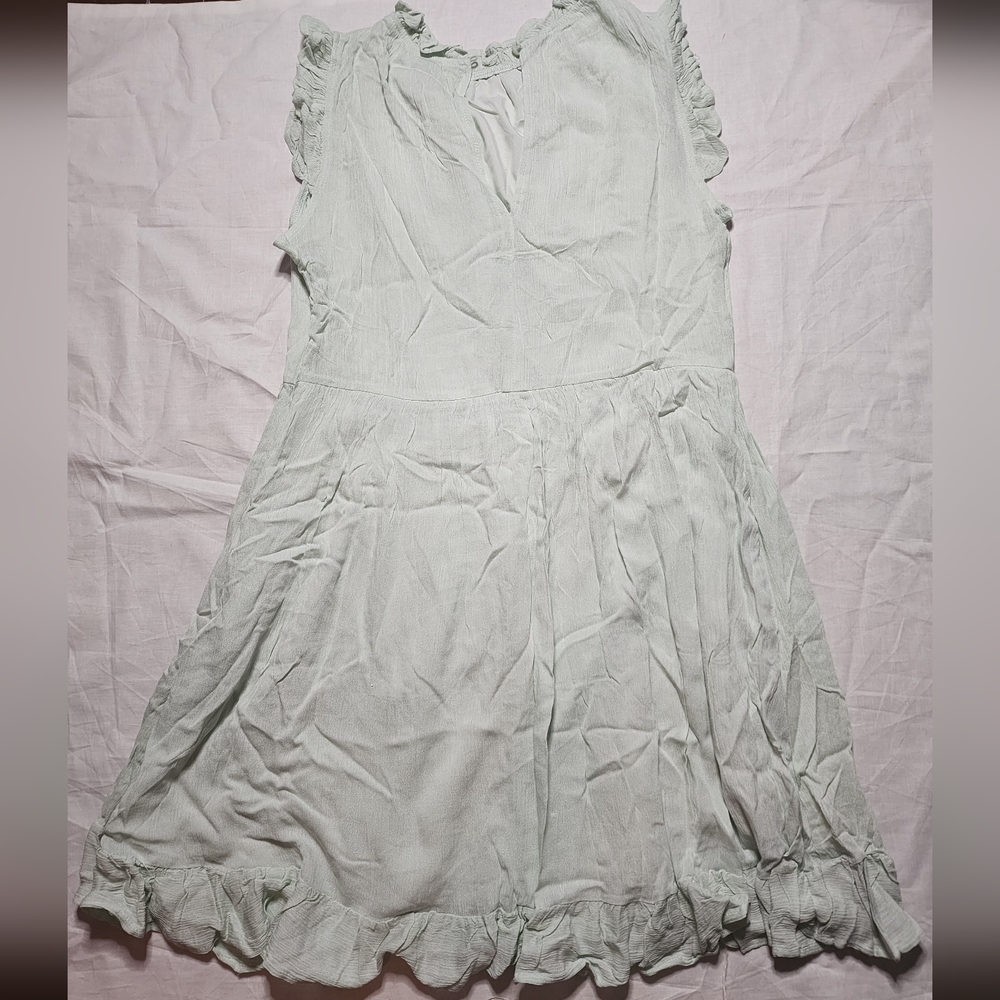 Unbranded Dress Women's Medium Turquoise Midi Short Sleeve V-Neck Dress